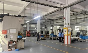 3 Macchine per perforare CNC (3)